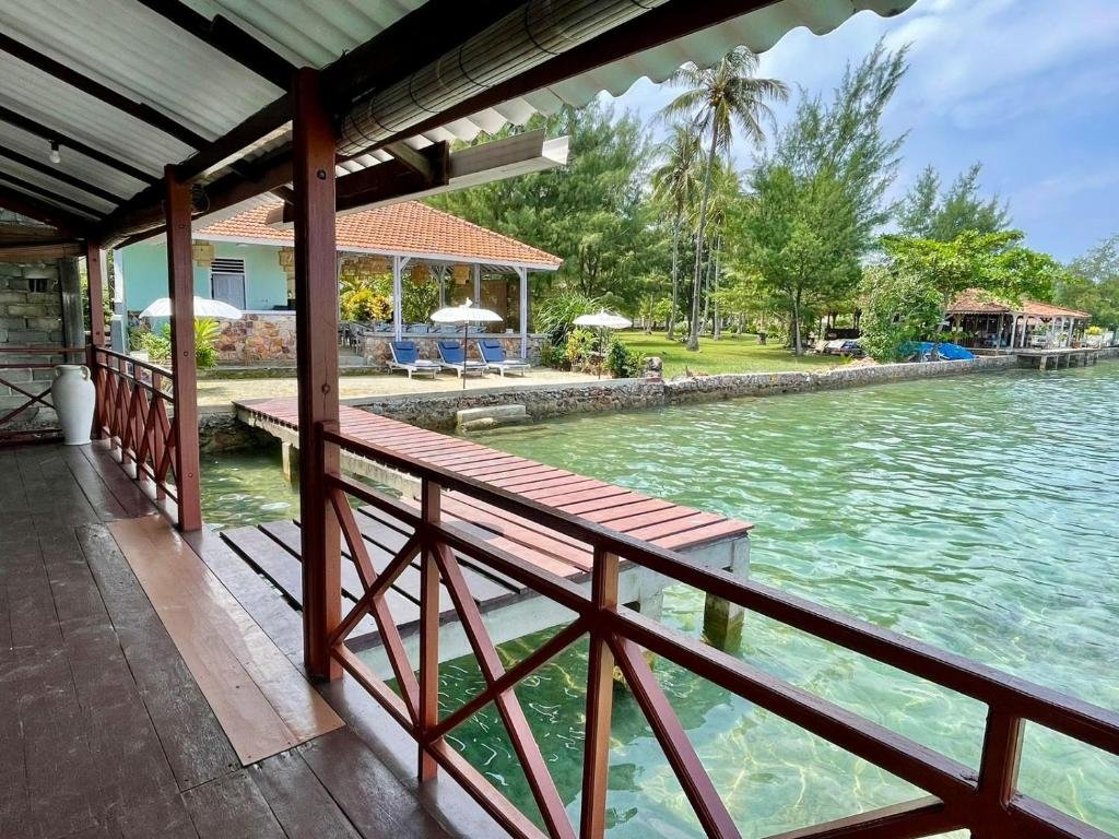 Blue Laguna In