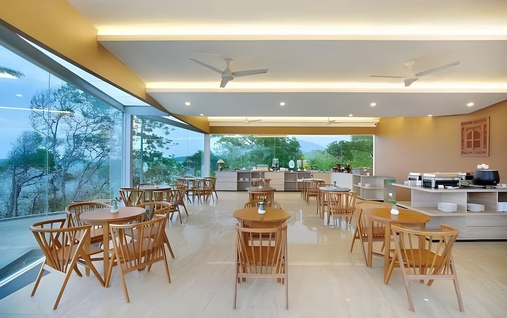 Royal Ocean Resort