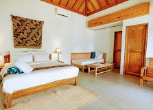 Legon Waru Cottage
