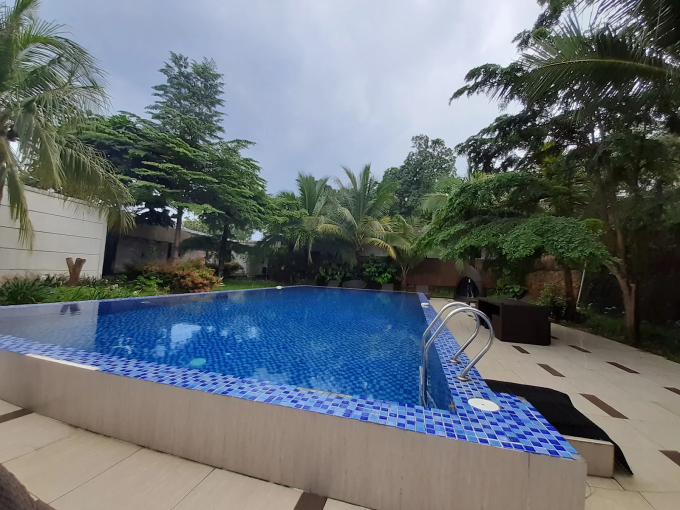 D'Season Hotel